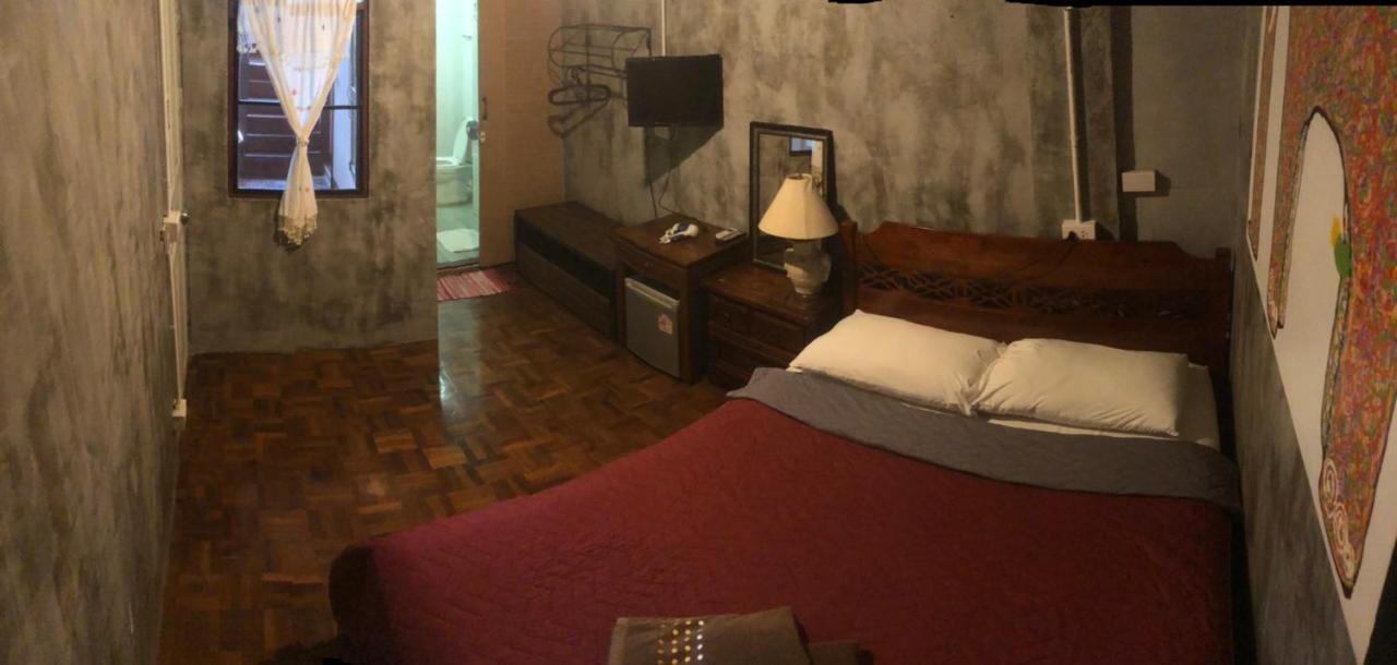 Bee Friend Hostel Csiangmaj Kültér fotó